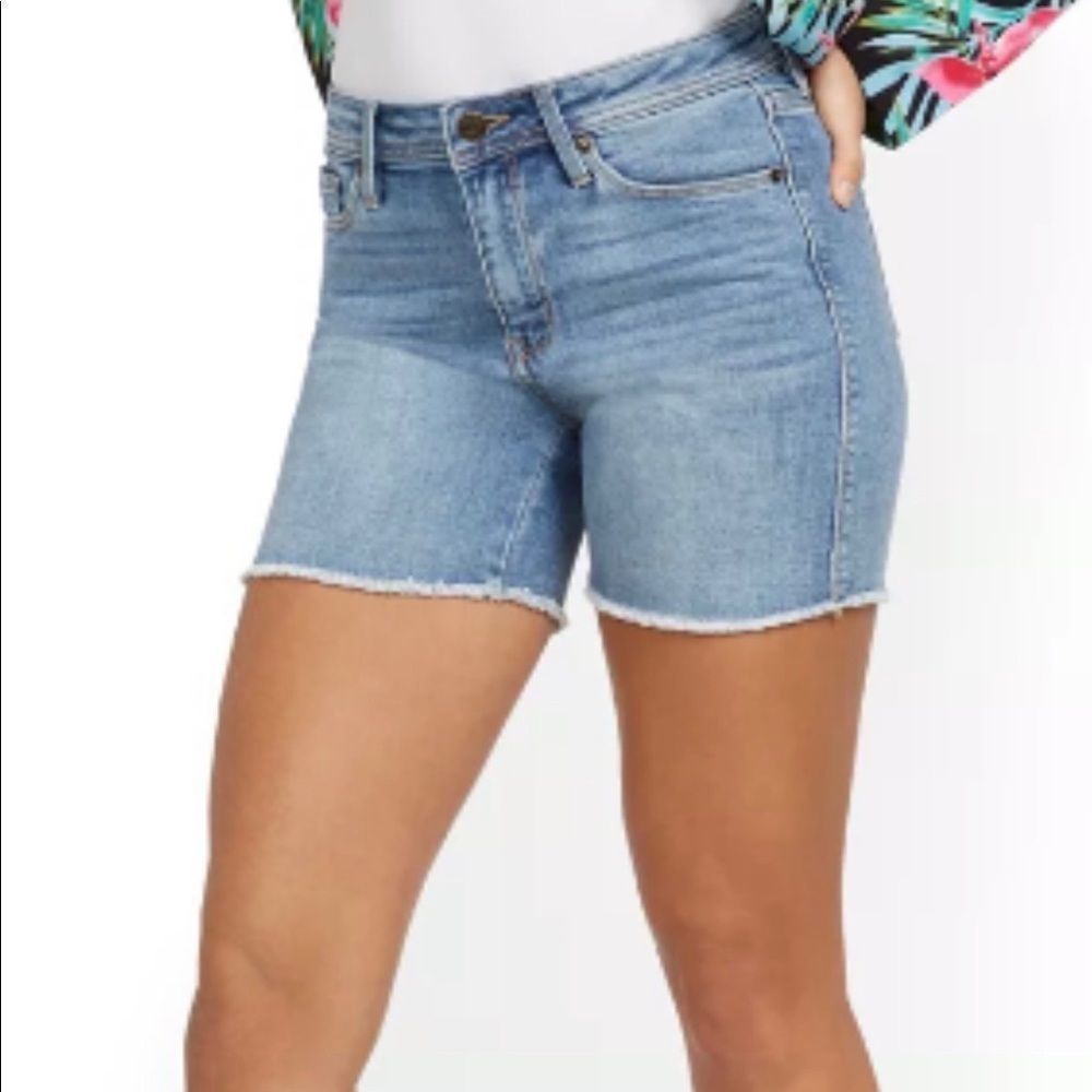 Lexi High-Waisted Destroyed 5-Inch Short - Blue Rock